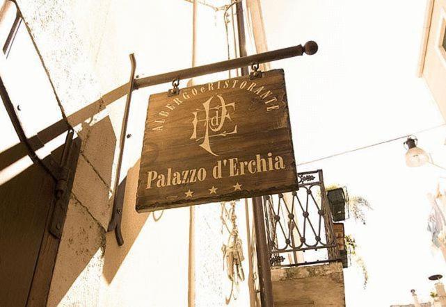 Hotel Palazzo D'Erchia Конверсано Екстериор снимка